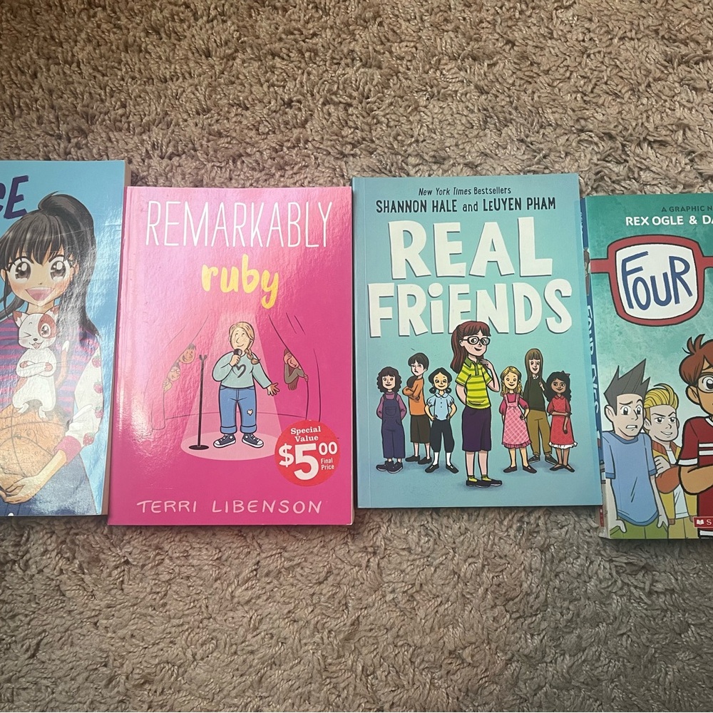 Graphic Novel Set